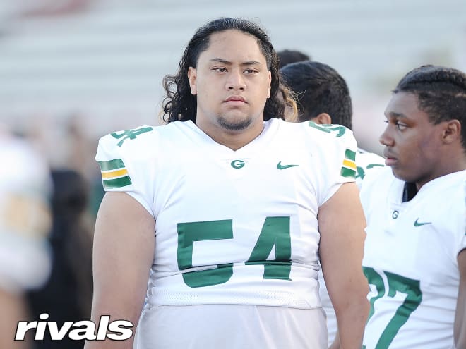 Narbonne HS offensive guard Tilini Suli Livai commited to USC over the weekend after picking up his scholarship offer.