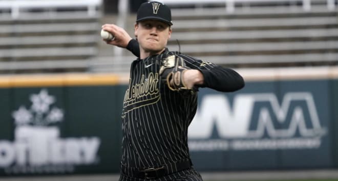 Vanderbilt baseball outfielder Isaiah Thomas in photos