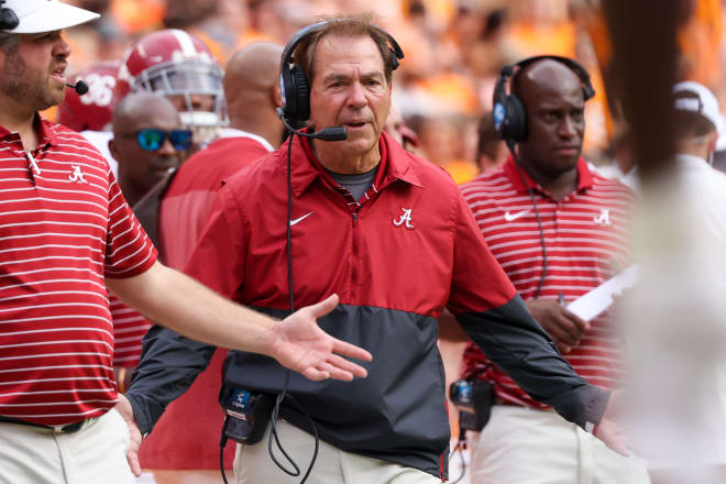 Alabama Crimson Tide head coach Nick Saban reacts during the first half against the Tennessee Volunteers at Neyland Stadium. Photo | Randy Sartin-USA TODAY Sports