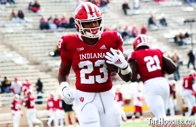 Indiana sophomore running back Ronnie Walker becomes the fifth Hoosier to enter his name into the transfer portal.