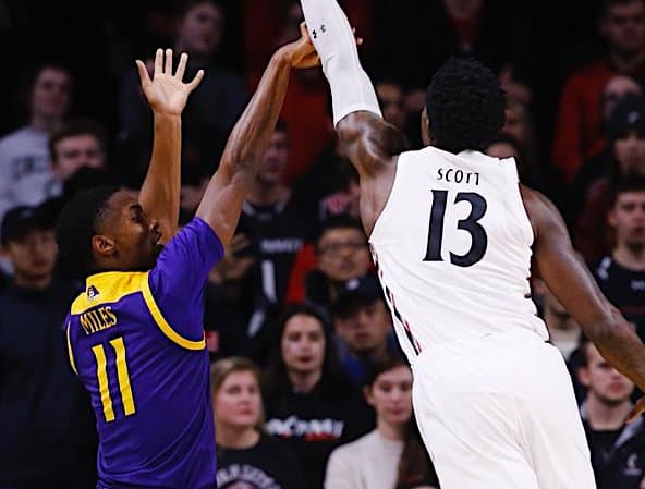 Cincinnati had little difficulty beating East Carolina 82-57 Sunday evening at First Third Arena.