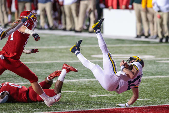 Michigan Wolverines football quarterback Cade McNamara