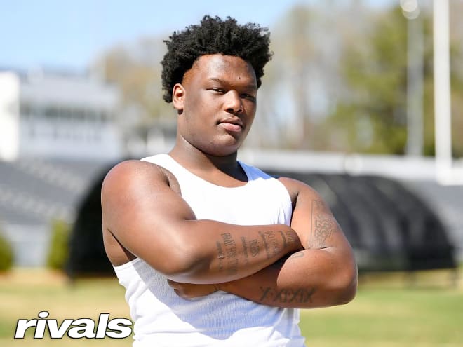 Five-star 2022 defensive tackle Travis Shaw visiting UNC; Clemson, Georgia  are next