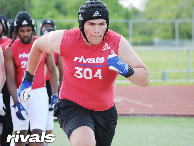 Notre Dame 2021 defensive tackle commit Gabriel Rubio racked up seven sacks on Friday night.