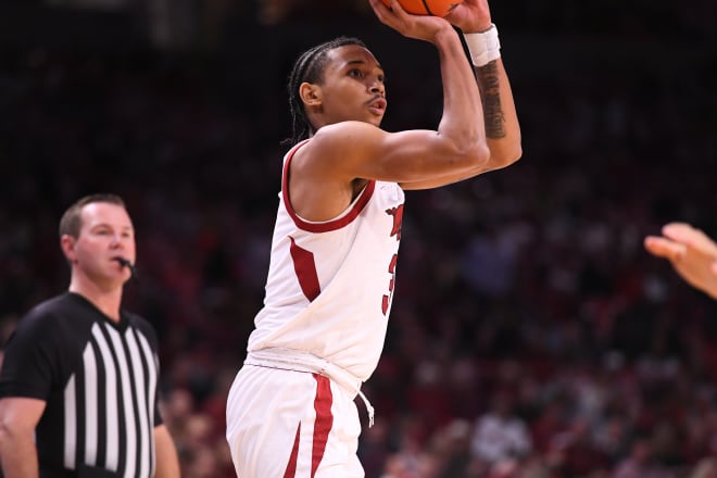 Arkansas freshman Nick Smith Jr. made his first career start in the Hogs' X-X win over San Jose State on Saturday.