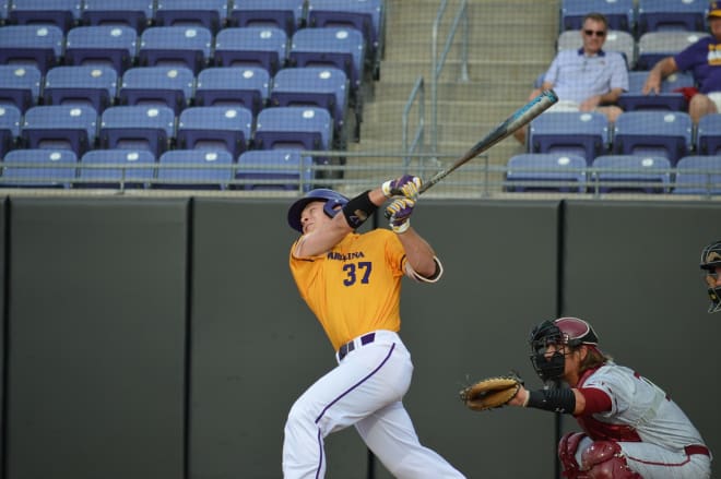 Mercer completed a rare three-game sweep of East Carolina with an 8-2 Sunday win on Sunday.