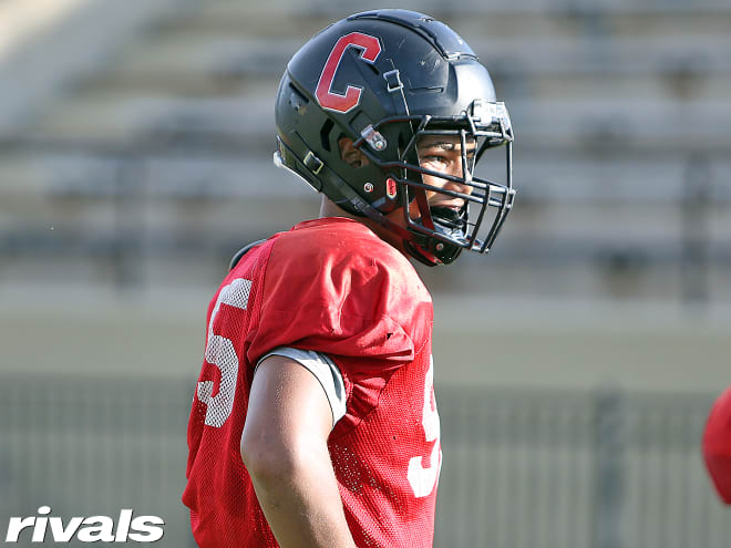 Four-star 2023 defensive end Tomarrion Parker visited UGA for the first time on June 26.