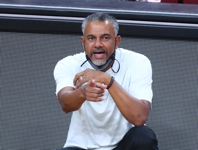 Missouri has made contact with longtime Baylor assistant coach Jerome Tang as it searches for a replacement for Cuonzo Martin.