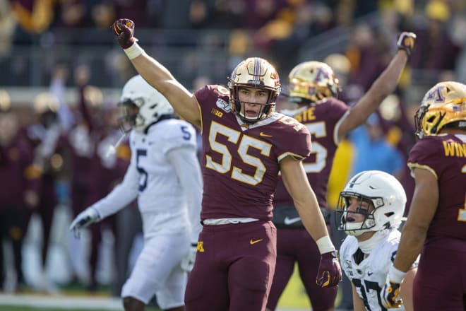 Minnesota Golden Gophers linebacker Mariano Sori-Marin