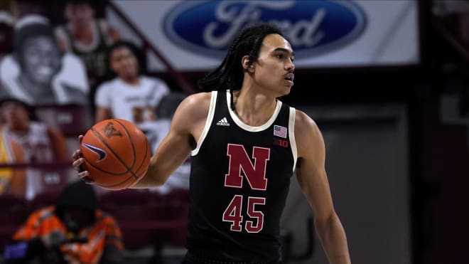 Dalano Banton Declares For Nba Draft Leaving Return To Nu Open