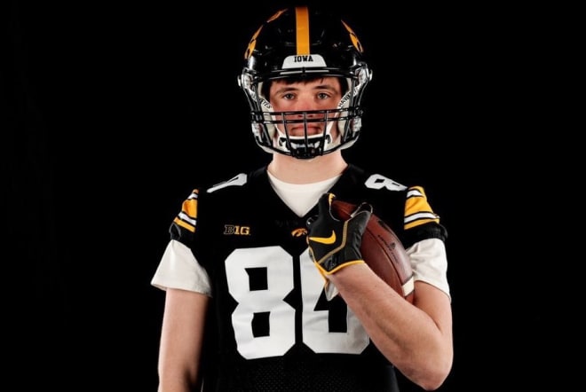 Illinois defensive end Sean McLaughlin visited the Iowa Hawkeyes this past weekend.