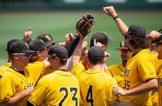 Twitter reaction to Tennessee baseball's win at Southern Miss