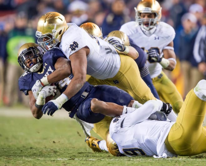 Notre Dame Fighting Irish football vs. Navy Midshipmen