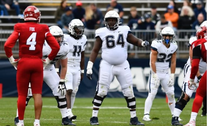 Desmond Fogle - Football - University of Connecticut Athletics