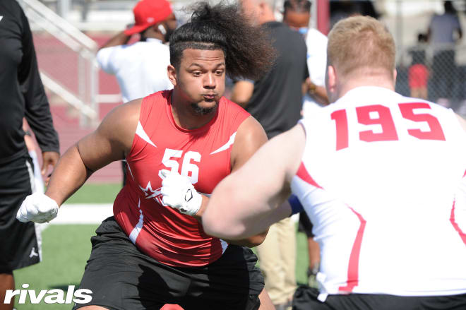 Douglas working against an OL at the RCS NOLA event 
