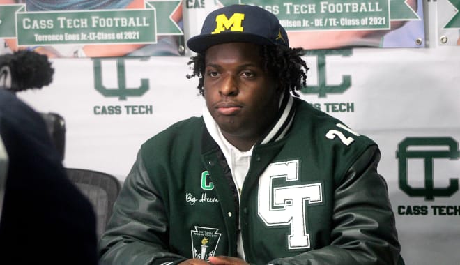 Rivals250 offensive lineman Raheem Anderson has signed with Michigan Wolverines football recruiting