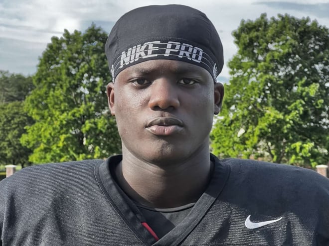 2023 three-star defensive lineman Armel Mukam reports 25 scholarship offers.