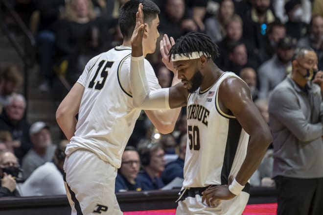 Purdue's Zach Edey and Trevion Williams