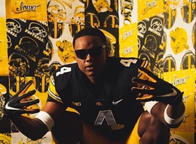 Defensive end Kenneth Merrieweather is the latest commitment for the Iowa Hawkeyes.