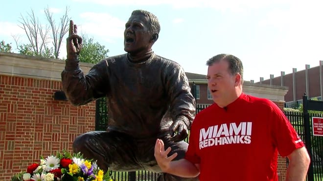 Chuck Martin stood by the Ara Parseghian statue on the Miami (Ohio) campus shortly after Parseghian’s death this summer.