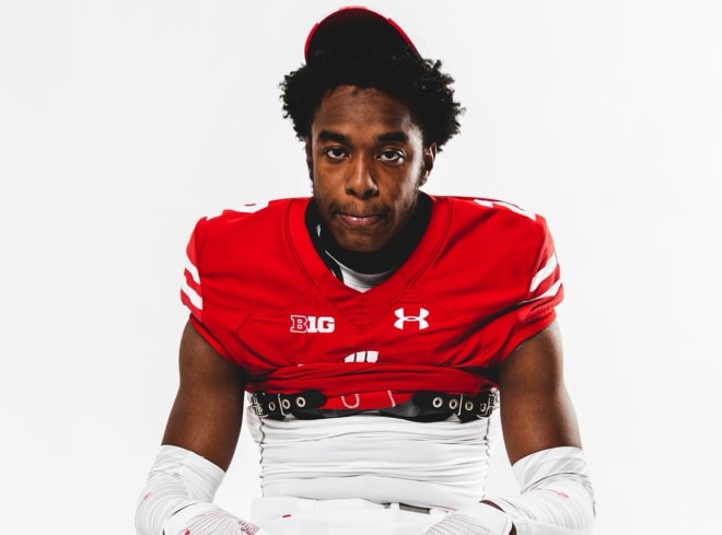 Three-star safety Kahmir Prescott announced his commitment to Wisconsin on Thursday. 