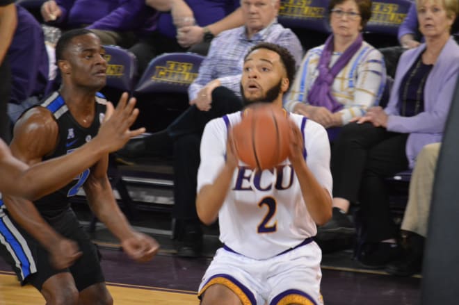 ECU's K.J. Davis finds an opening on the baseline in the first half of ECU's 79-69 loss to Memphis.
