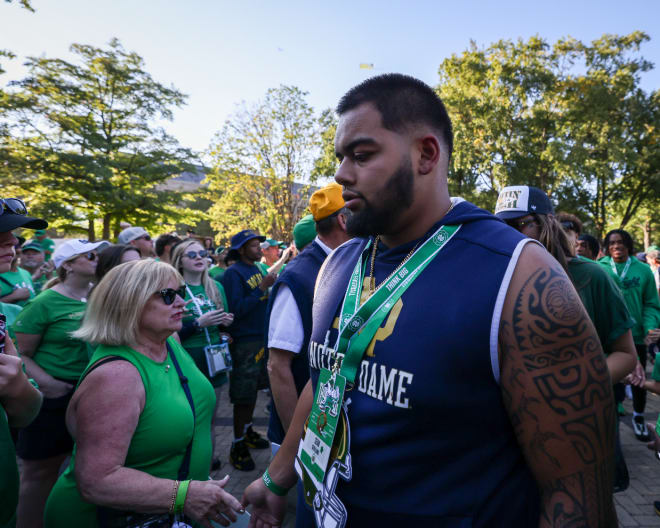 Notre Dame football defensive tackle commit Sean Sevillano Jr. earned a fourth star in the latest Rivals rankings update. Sevillano plans to enroll early in Jan.