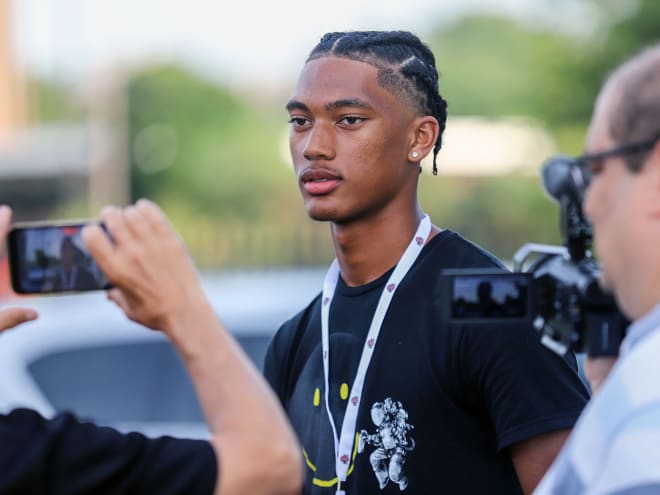 chris henry-chris henry ohio state-chris henry jr-chris henry jr buckeyes-chris henry ohio state commit-chris henry jr five star-ohio state football