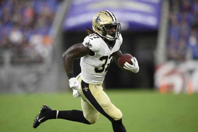 Notre Dame football in the NFL: Running back Tony Jones Jr. continues his  rise with New Orleans Saints