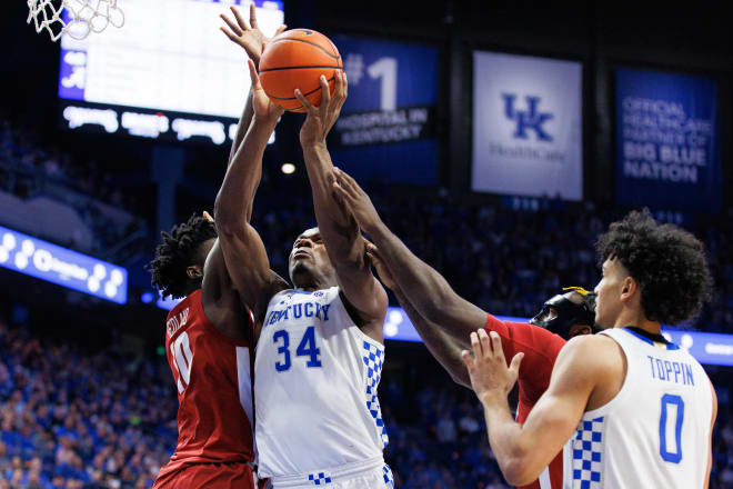Kentucky Wildcats forward Oscar Tshiebwe (34) goes to the basket during the second half against the Alabama Crimson Tide at Rupp Arena at Central Bank Center. Photo | Jordan Prather-USA TODAY Sports