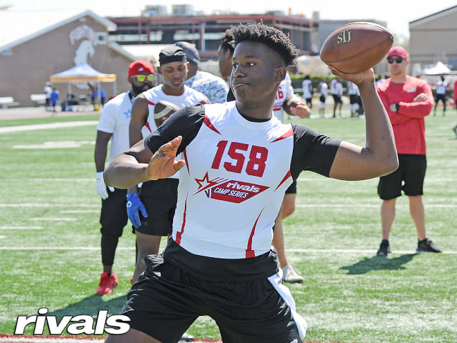KJ Jackson, a four-star quarterback in the class of 2024, was on campus in Fayetteville for a visit this week. 