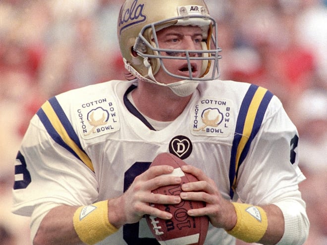 Quarterback Troy Aikman started his career out at Oklahoma before transferring to UCLA. 