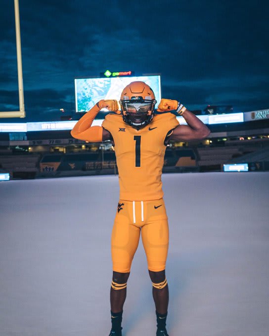 Braham has committed to the West Virginia Mountaineers football program.
