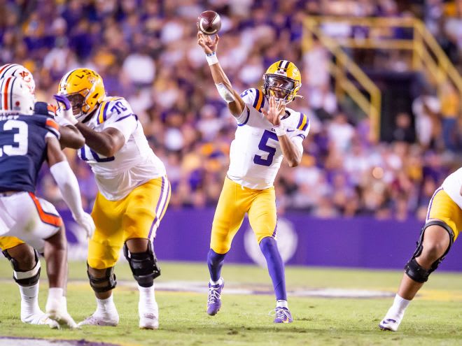 Tigers QB, Jayden.Daniels (#5)