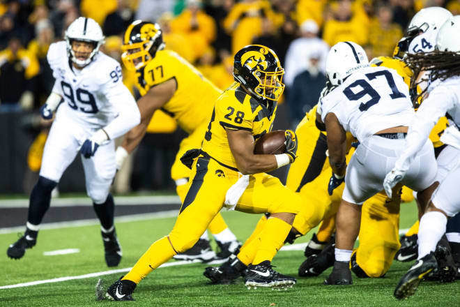 Iowa Hawkeyes love their alternative uniforms