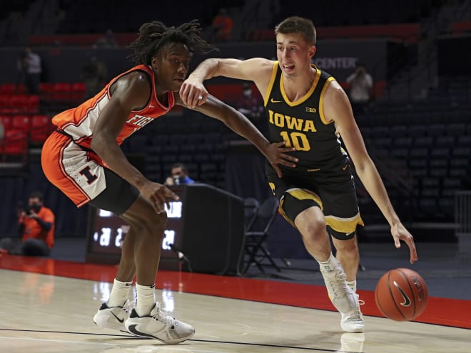 Joe Wieskamp and the Hawkeyes are looking for a win over Illinois. (Photo:Hawkeyesports.com)