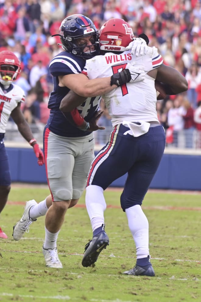 Ole Miss linebacker Chance Campbell adapting to his new home - The Oxford  Eagle