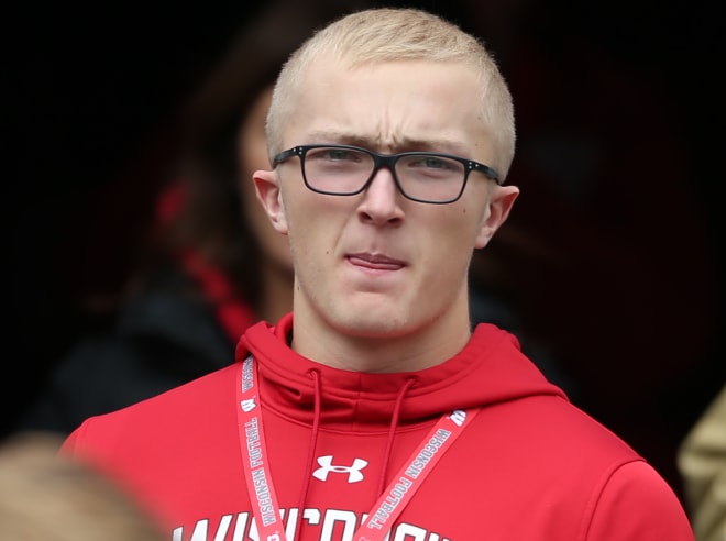 Three-star Aaron Witt, who was previously committed to Minnesota and Iowa, will transition from SDE to OLB at Wisconsin