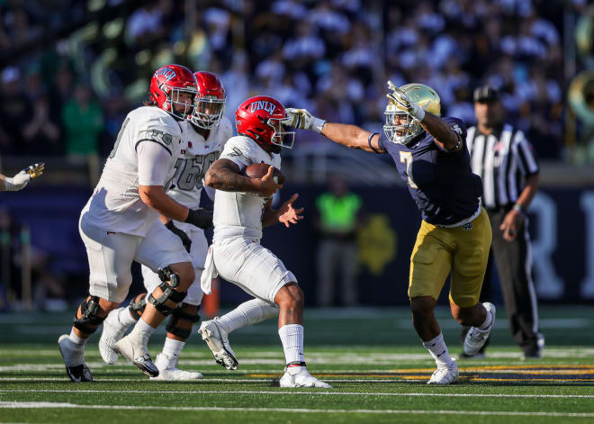 Irish defensive end Isaiah Foskey (7) flashed All-American form Saturday in ND's 44-21 win over UNLV.