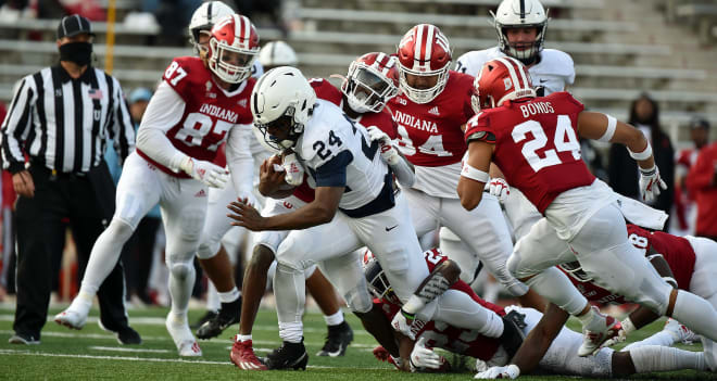 Penn State Nittany Lions football running back Keyvone Lee has 100 yards rushing on 20 carries this season.