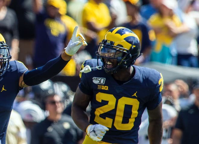 Michigan Wolverines football safety Brad Hawkins