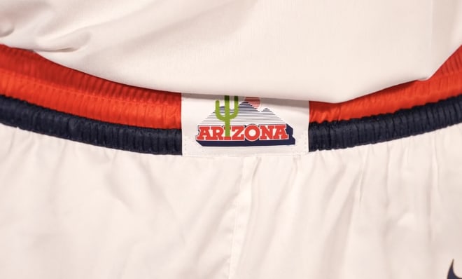 Arizona basketball unveils Lute Olson jersey patch for 2020-21