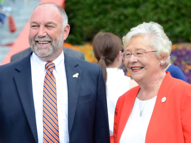 Leath, seen here in 2017 with Gov. Kay Ivey, is rapidly falling out of favor at Auburn. 