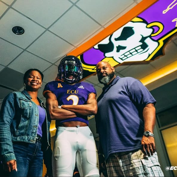 Page cornerback CJ Crump adds to a growing group of 2020 ECU Pirate commitments.