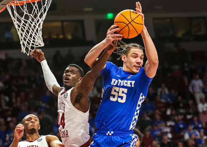 Kentucky's Lance Ware battled for a rebound in Tuesday's win over South Carolina. 