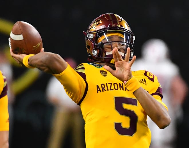 Jayden Daniels transfers from ASU to LSU, per report