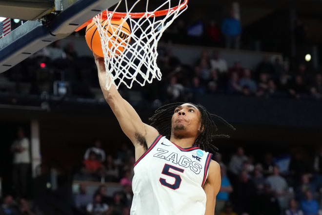 Hunter Sallis dunks last season when playing for Gonzaga. 