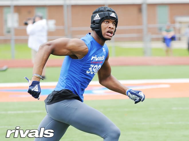 Five-star wide receiver Jordan Johnson signing with Notre Dame provides some potential “closing of the gap” with the first tier of college football.