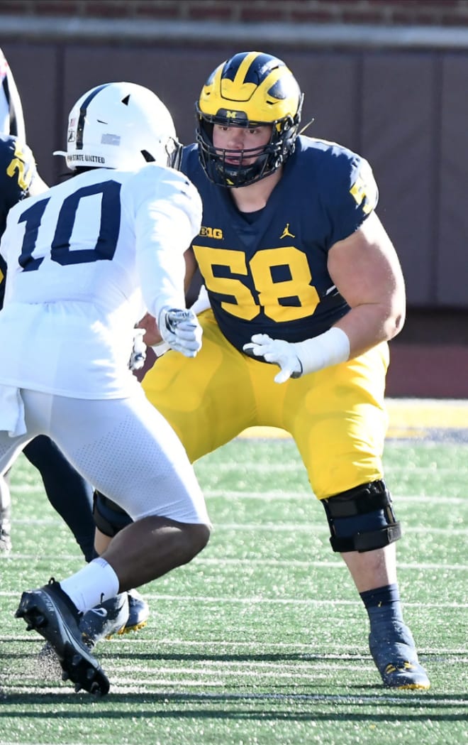 Michigan Wolverines football C Zach Carpenter