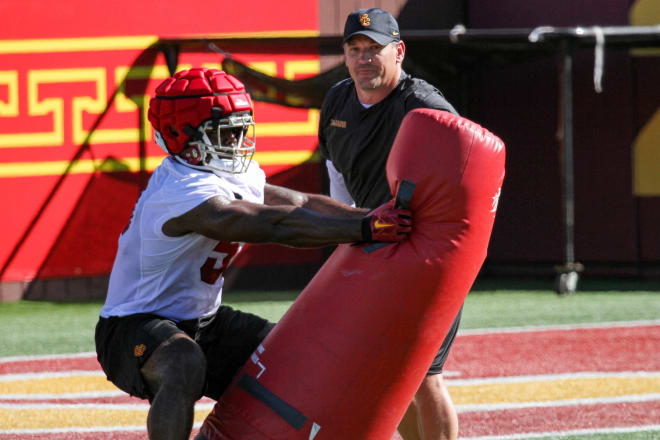 TrojanSports - USC coaches say new LB Shane Lee has been 'instrumental' for  the program